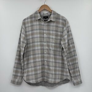 Vince Classic Fit Cotton Double Face Plaid Long Sleeve Button Up | Large